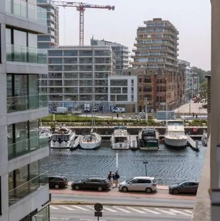 Hugo By The Harbor, Light-filled And Centrally Located - Free Parking شقة *