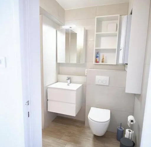 Hugo By The Harbor, Light-filled And Centrally Located - Free Parking * Ostende