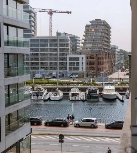 Hugo By The Harbor, Light-filled And Centrally Located - Free Parking Appartement *